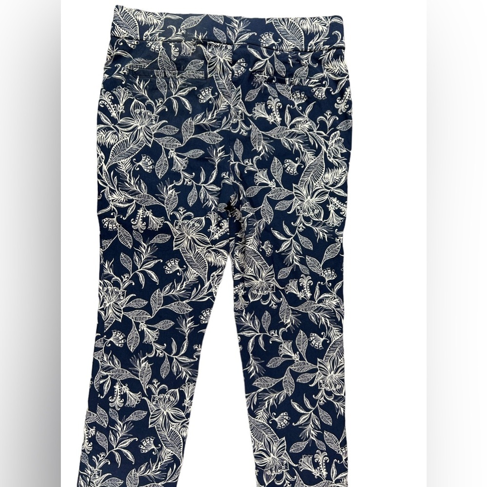 Rafaella  Women's Casual Ankle Pants Floral Black Print Size 8